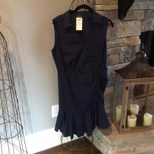 Button up dress.. Accentuates curves. Cotton.